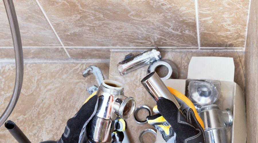 Professional gutter cleaning in Dinosaur, CO